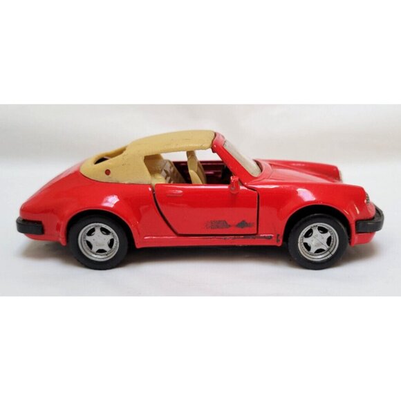 Maisto Porsche 911SC Red and Tan 1/36 Scale - READ - Picture 5 of 9